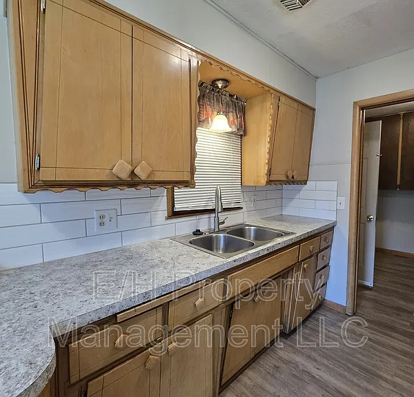 2316 W Wildwood Rd — Photo 8