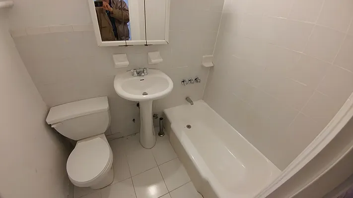 Rented by Downtown Mgt & Realty LLC | media 12