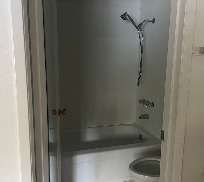 1st image of 1108 3rd St APT 3