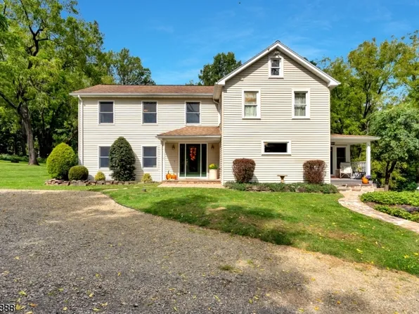 39 Old Clinton Rd, Raritan Twp., NJ 08822