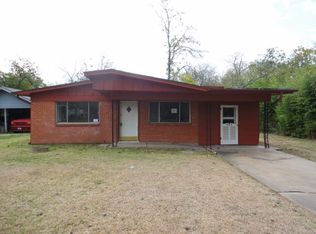 405 W Evans Ave, Bonham, TX 75418