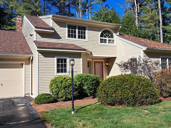 7 Apple Tree Dr, Brunswick, ME 04011