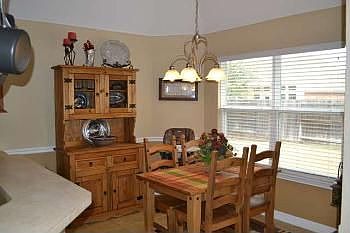 4th image of 5707 Meadow Wood Dr