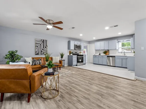 3746 Rogene St, North Richland Hills, TX 76180