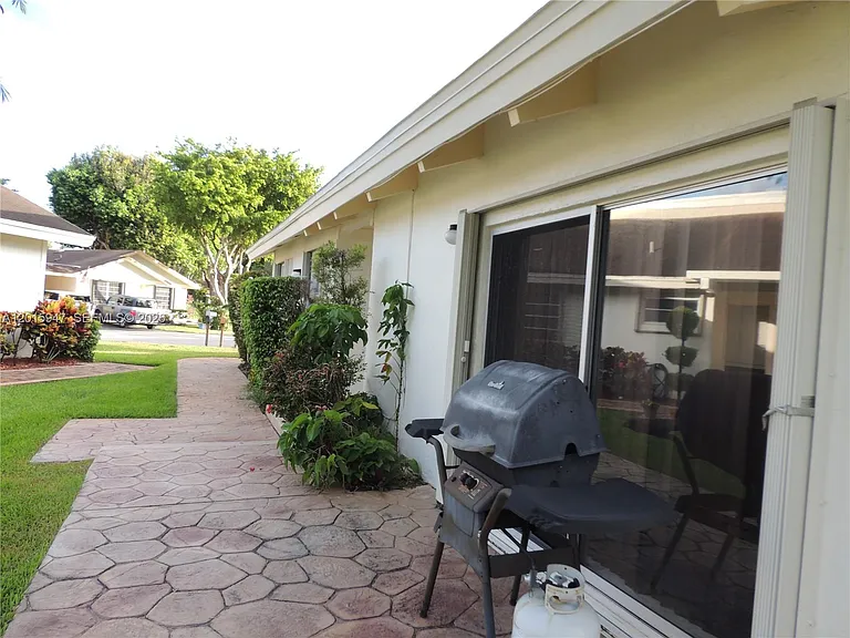 3632 E Forge Rd #13 — Photo 2
