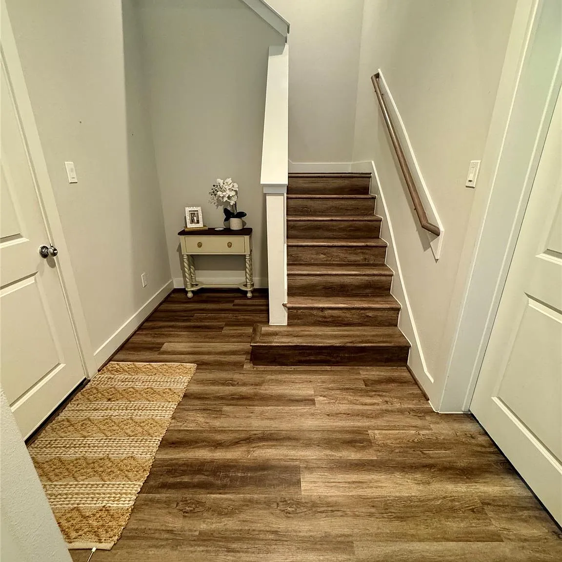 3 bed, 3.5 bath, 2480 sqft, $3,150 — Photo 3