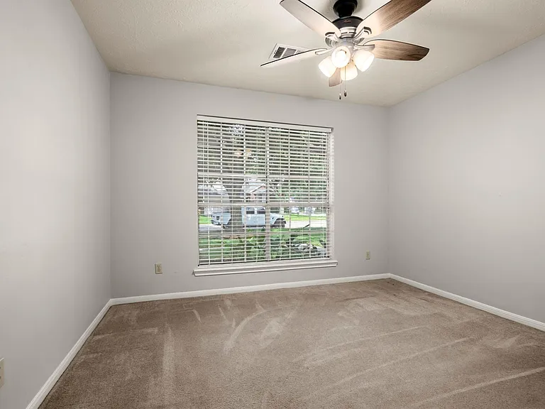 11307 Travelers Way Cir — Photo 12
