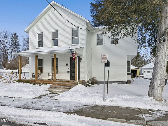 3rd image of 11 Hudson Street