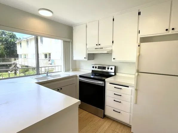 5455 8th St, Carpinteria, CA