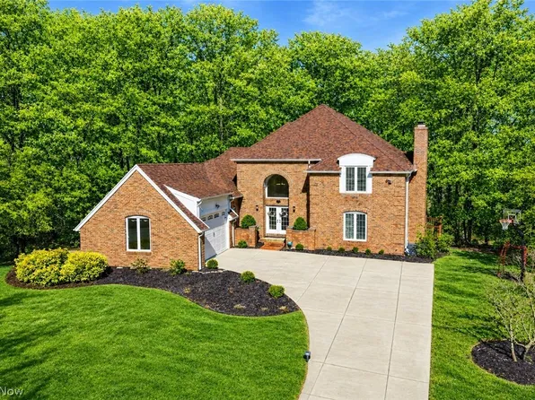 309 High Blf, Aurora, OH 44202
