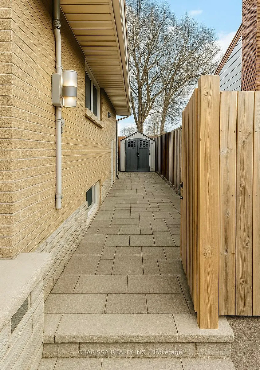 Building Photo - 37 Kingslea Dr #LOWER