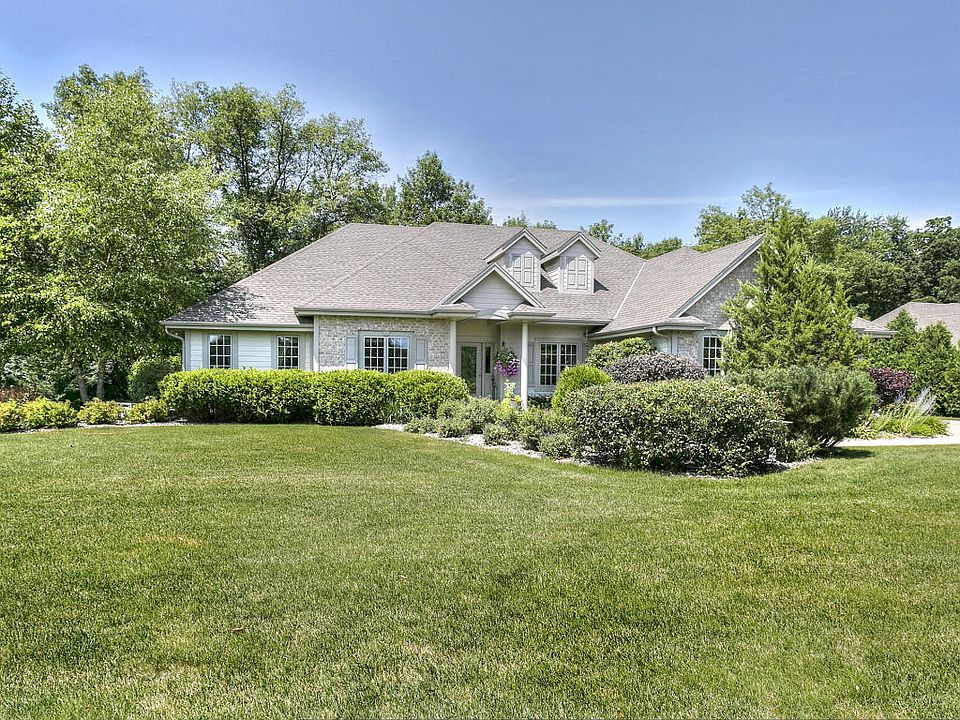 2nd image of 337 Wood Side Ct
