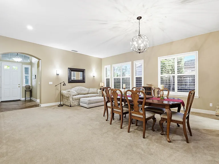 3800 Spalding Ct — Photo 3