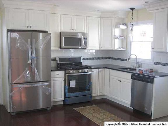 3rd image of 27 Cornish St