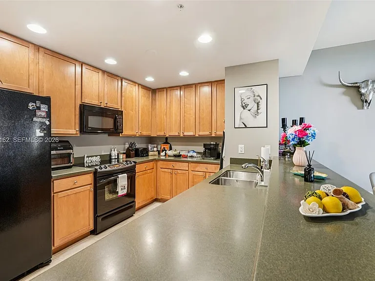 5781 Cape Harbour Dr #903 — Photo 12