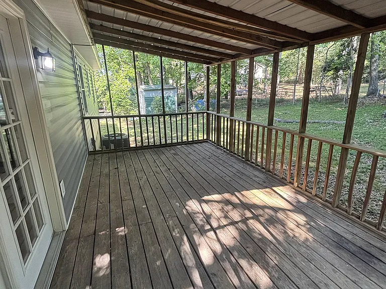 2535 Martin Cir — Photo 25