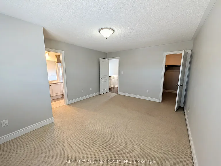 5047 Warwickshire Way — Photo 14