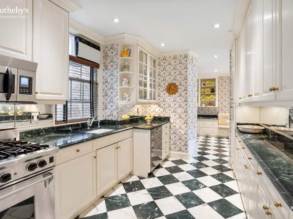 1105 Park Avenue image 5 of 15