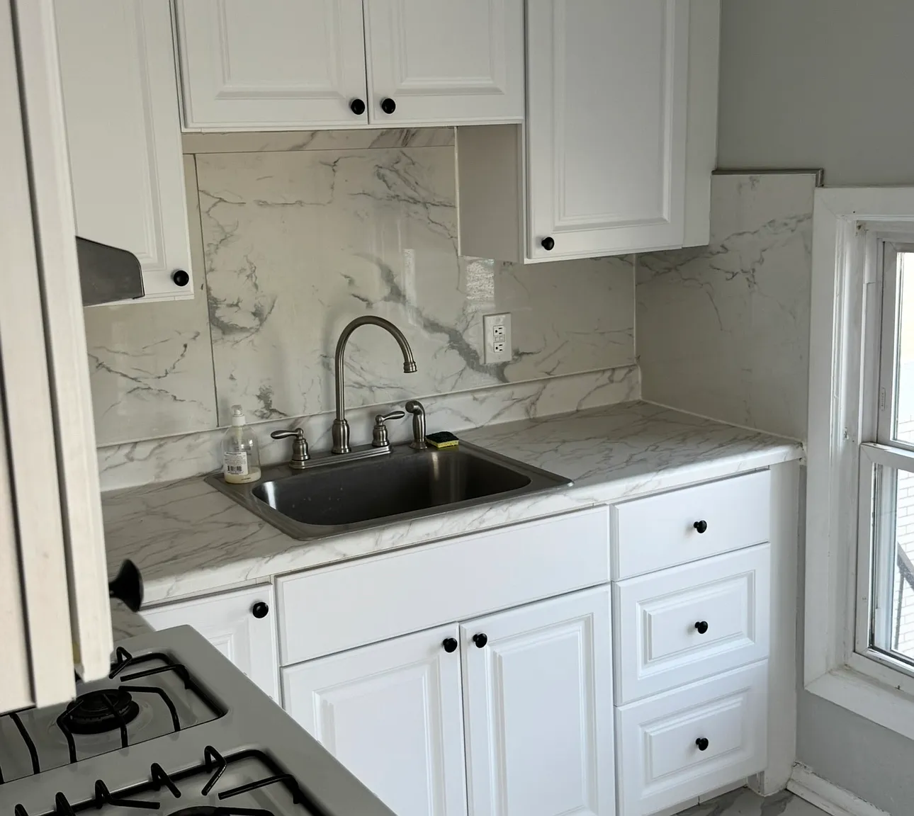 2 bed, 900 sqft, $1,790 — Photo 3