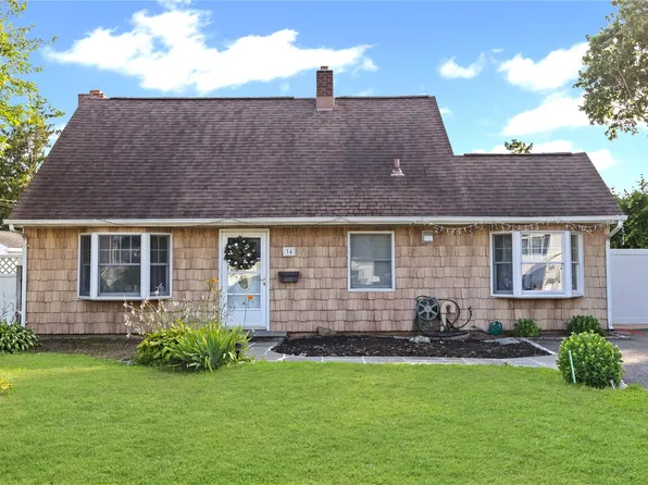 34 Mill Lane, Levittown, NY 11756