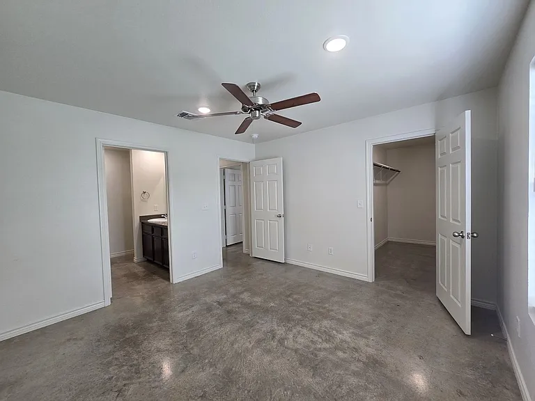 2318 Zanoletti Dr #A — Photo 14