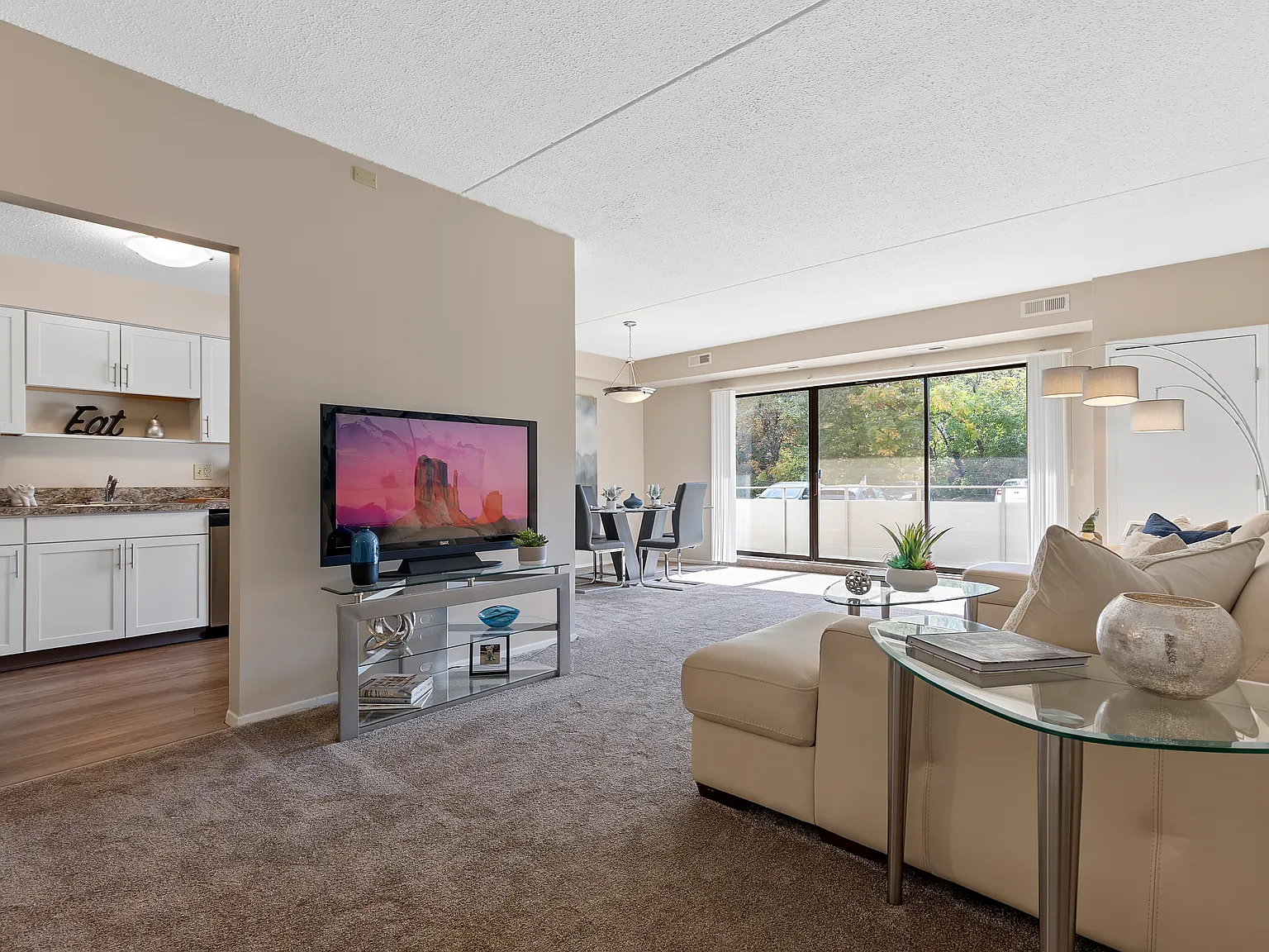 Kimberly Park Apartments — Photo 3
