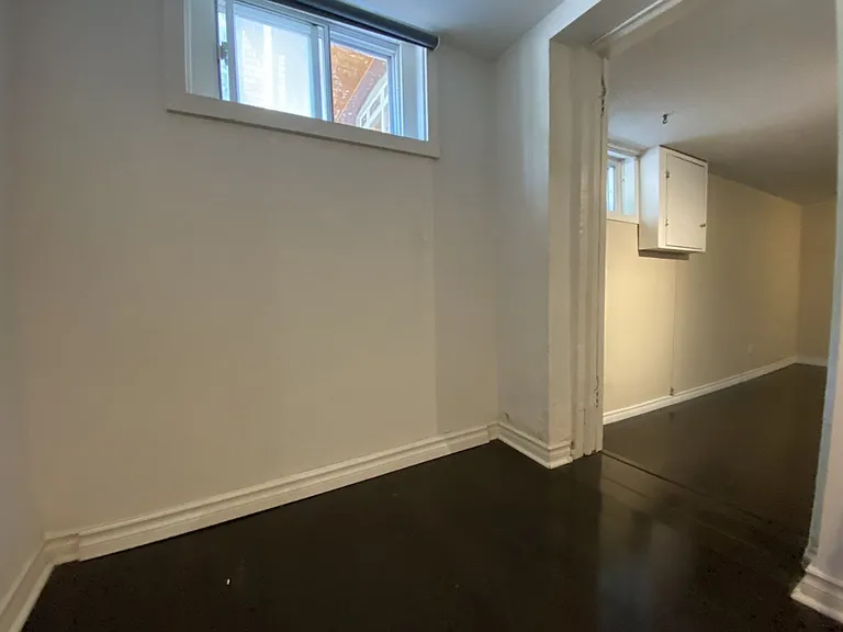 76 Eastwood Rd #X — Photo 50