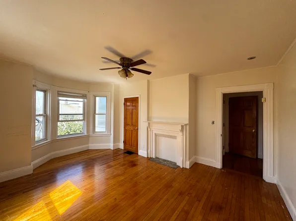 30 Hume Ave, Medford, MA