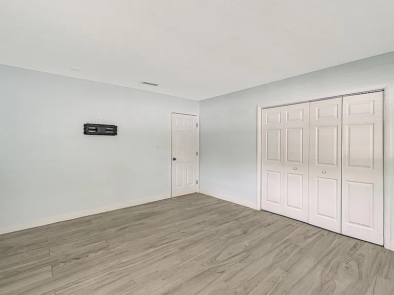 4343 Webber St — Photo 8