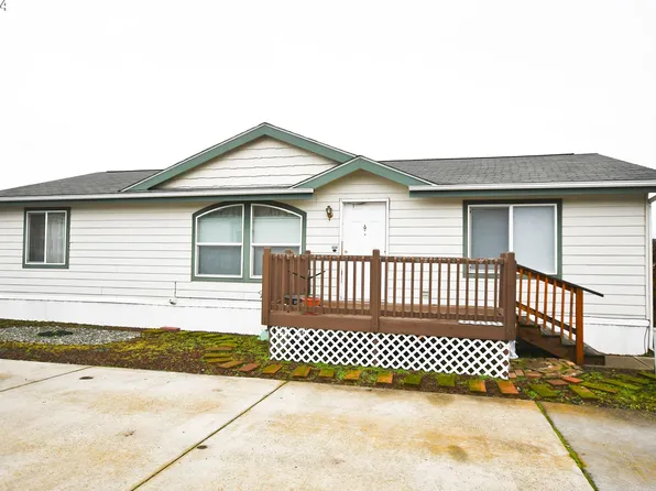 755 Division St #322, The Dalles, OR 97058