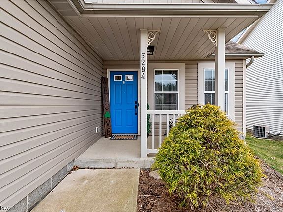 3rd image of 5284 Deer Trace Dr