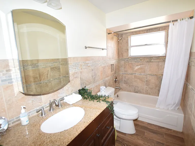 7748 Indian Ridge Trl S — Photo 37
