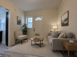 790 S Front St #R1, Philadelphia, PA 19147
