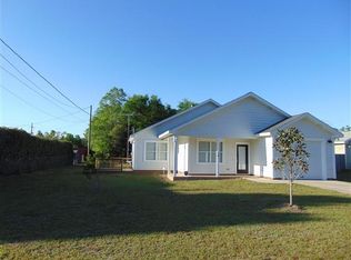 59 Cypress Ave E, Defuniak Springs, FL 32433
