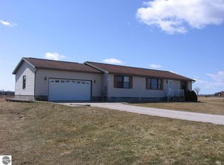 8133 Curtis Rd, Hale, MI 48739