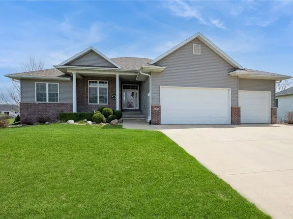 424 Prairie View Dr, Fairfax, IA 52228