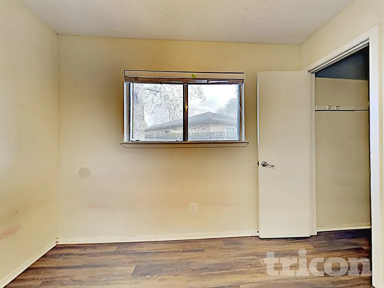 7331 Millbrae Ln — Photo 11