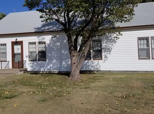322 N Center St, Hoisington, KS 67544