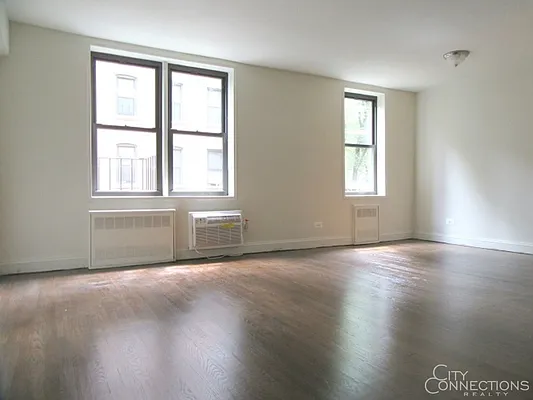 Rented by City Connections Realty | media 14