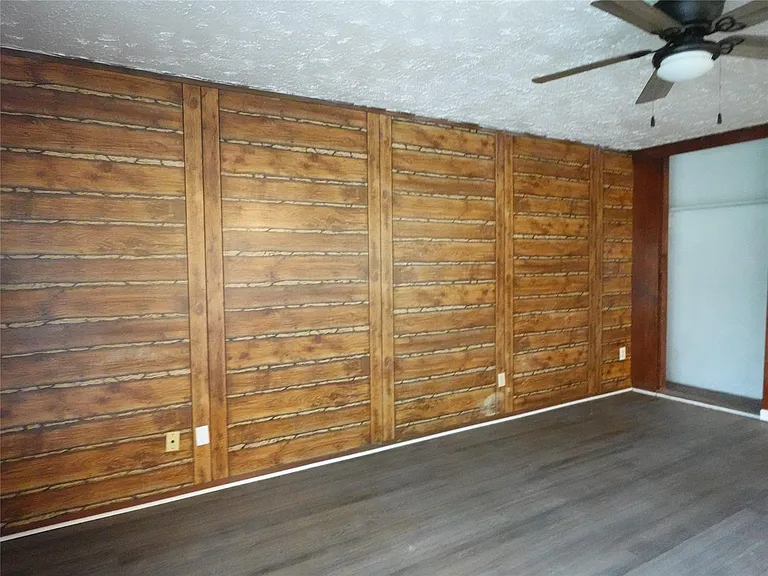 8022 Woodlyn Rd — Photo 9