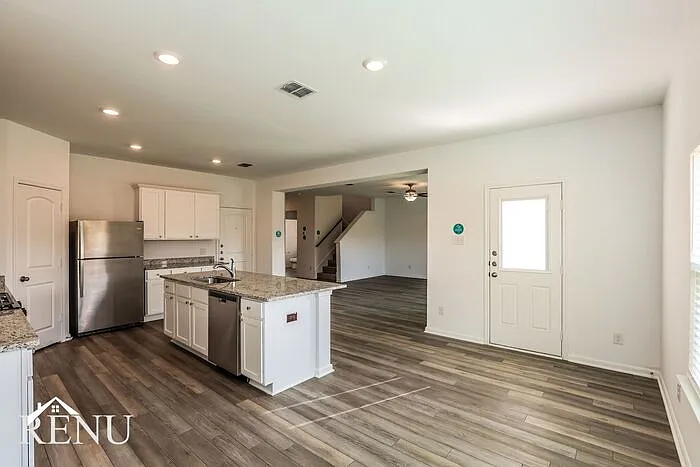 2955 Jackson Smt — Photo 6
