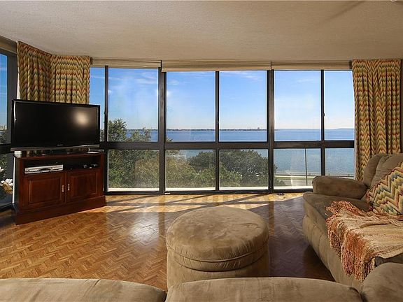 3rd image of 3301 Bayshore Blvd Unit 603D
