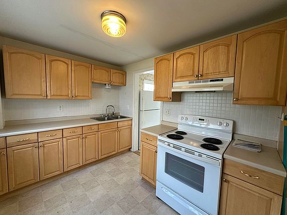 5th image of 15 Franklin Avenue