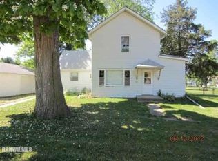 108 Oak St, Holcomb, IL 61043