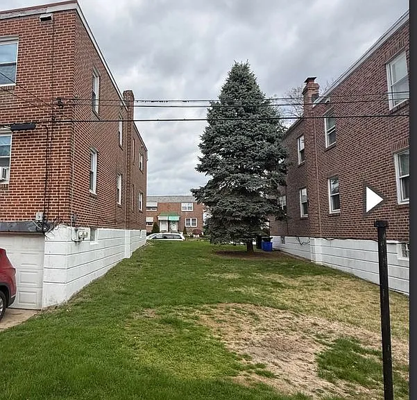 3240 Guilford St — Photo 3