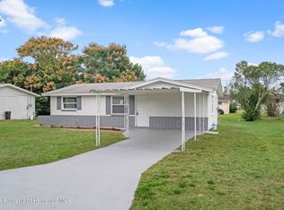 6 Hoover St, Beverly Hills, FL 34465