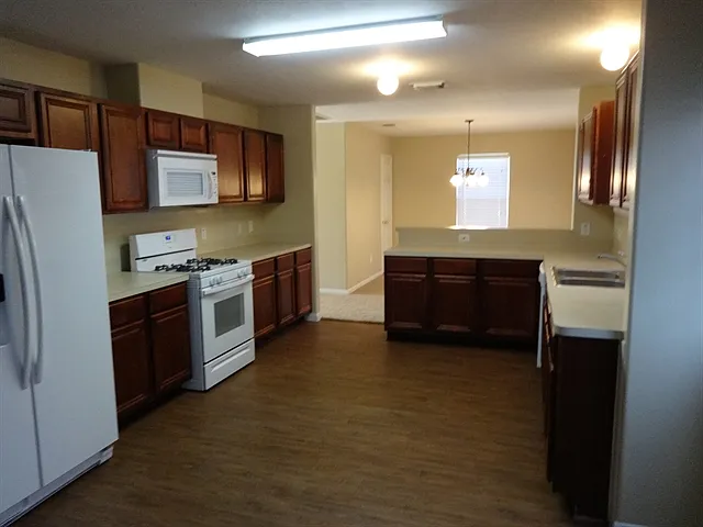19342 Little Pine Ln — Photo 3