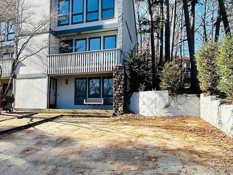 17 Dogwood Dr — Photo 2