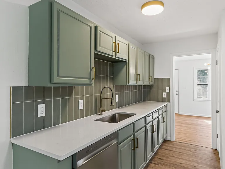 6041 Walrond Ave — Photo 16