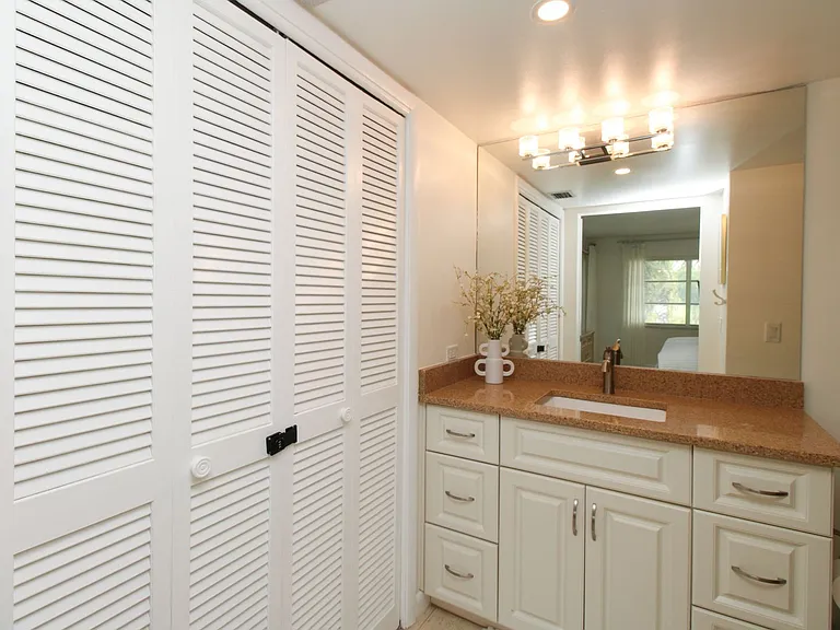 1686 Blue Point Ave #B7 — Photo 43